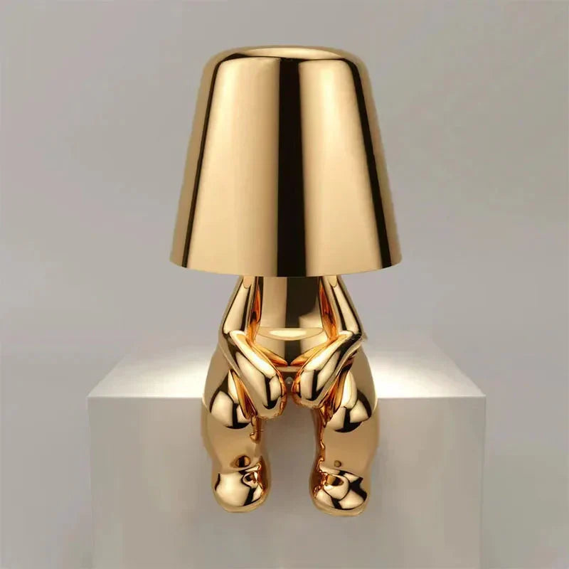 Dimmable LED table lamp, cordless & rechargeable, ideal for contemporary living spaces.