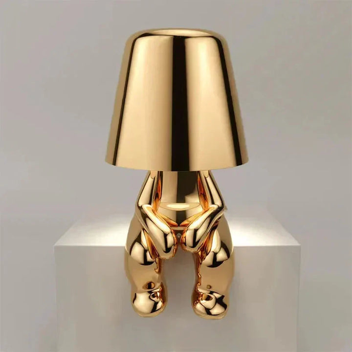 Dimmable LED table lamp, cordless & rechargeable, ideal for contemporary living spaces.
