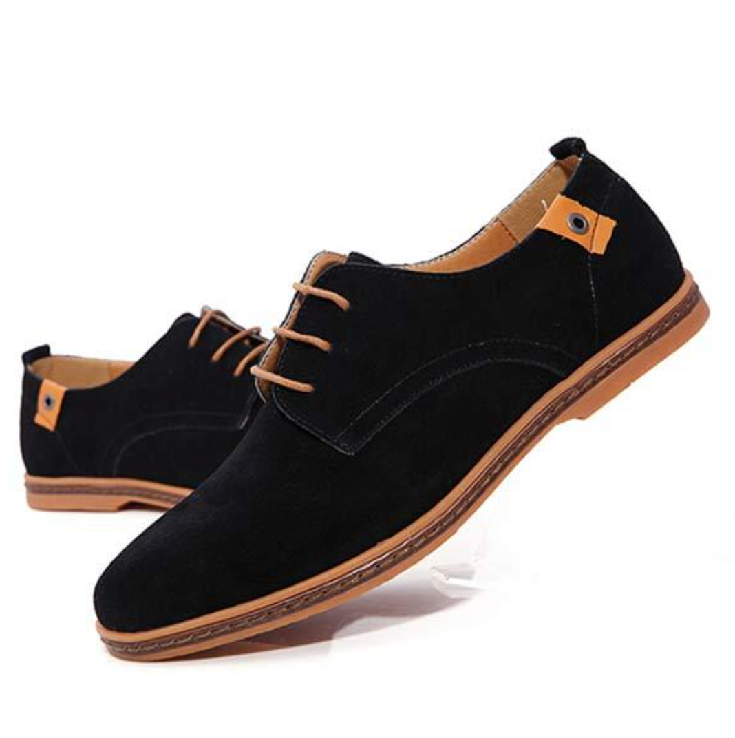 Elegant men's dress Derby shoes with a classic lace-up design, suitable for any formal or informal occasion.