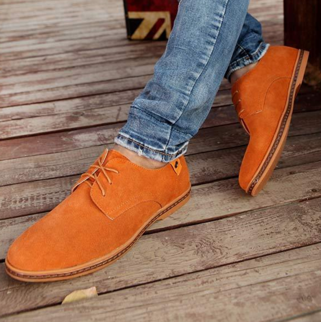 Modern men's lace-up Derby shoes, blending timeless style with superior comfort for diverse fashion needs.