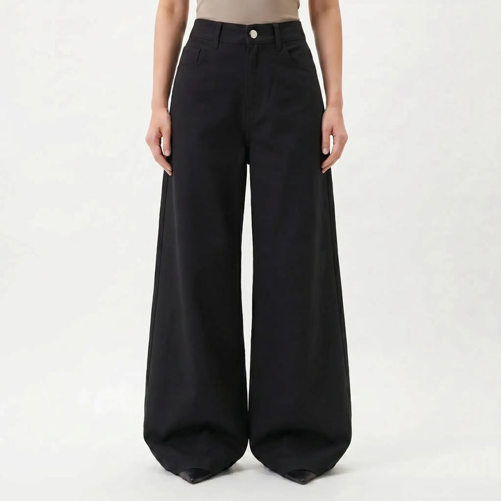 Women's black high-waisted wide-leg pants featuring a loose fit for effortless style and all-day comfort.
