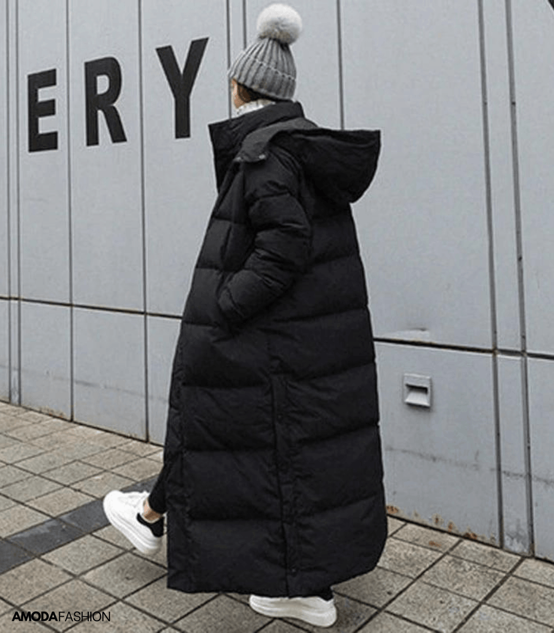 Fashionable women's Luna oversized winter parka. Super warm, waterproof & windproof outerwear for stylish winter days.