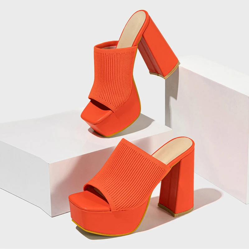 Stylish women's platform sandals with an elevated sole, perfect for versatile summer fashion & everyday wear.