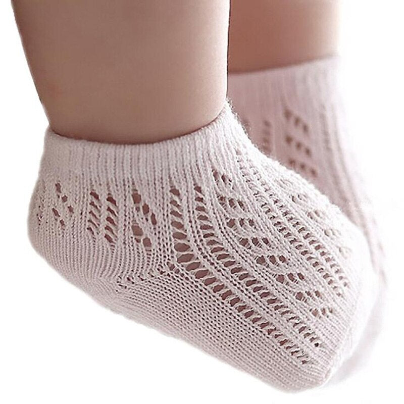 Assorted colors of baby cotton anti-slip mesh socks for comfortable infant clothing