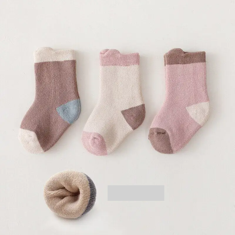 Thick baby socks in a gift-ready pack, cozy and soft cotton blend for infants and toddlers