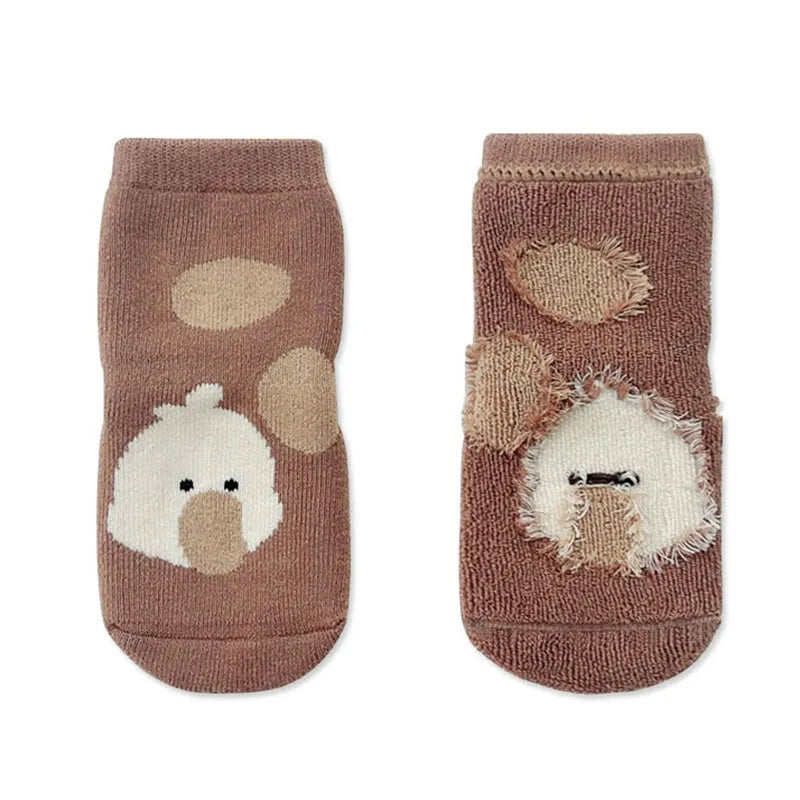 Unisex baby anti-slip cartoon fox socks for winter, soft and warm toddler footwear.