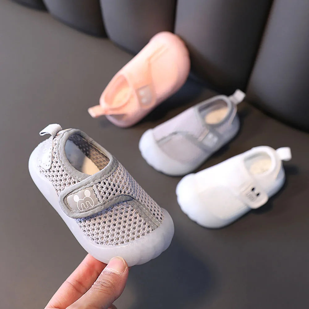 Toddler anti-slip mesh summer shoes in blue, breathable footwear for active kids.