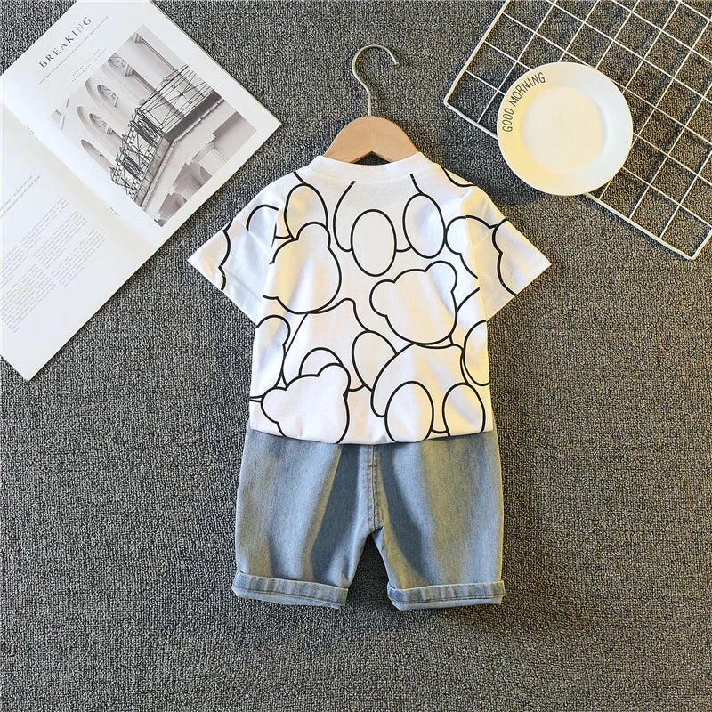 Baby boy's 2 piece playwear set: light blue t-shirt with lion character, comfortable striped shorts