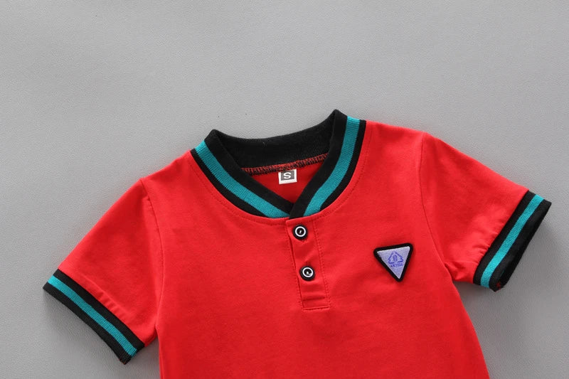 Colorful toddler boys' cotton shorts set, featuring a practical short-sleeve top