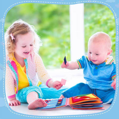 Kids learning felt activity book, a 3D Montessori toy promoting fine motor skills