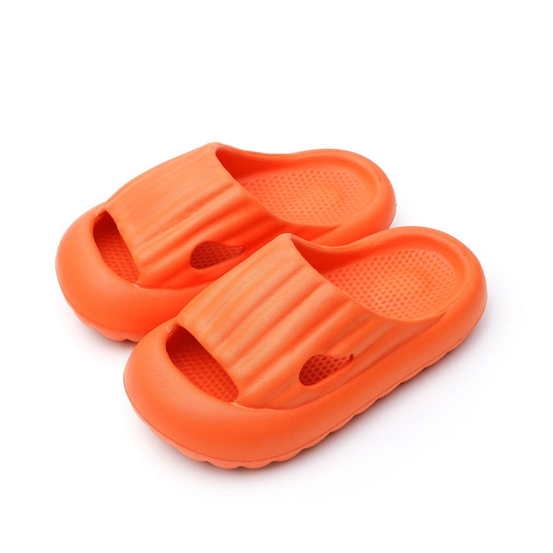 Baby anti-slip protective footwear, lightweight EVA material, comfortable toddler slippers for first steps