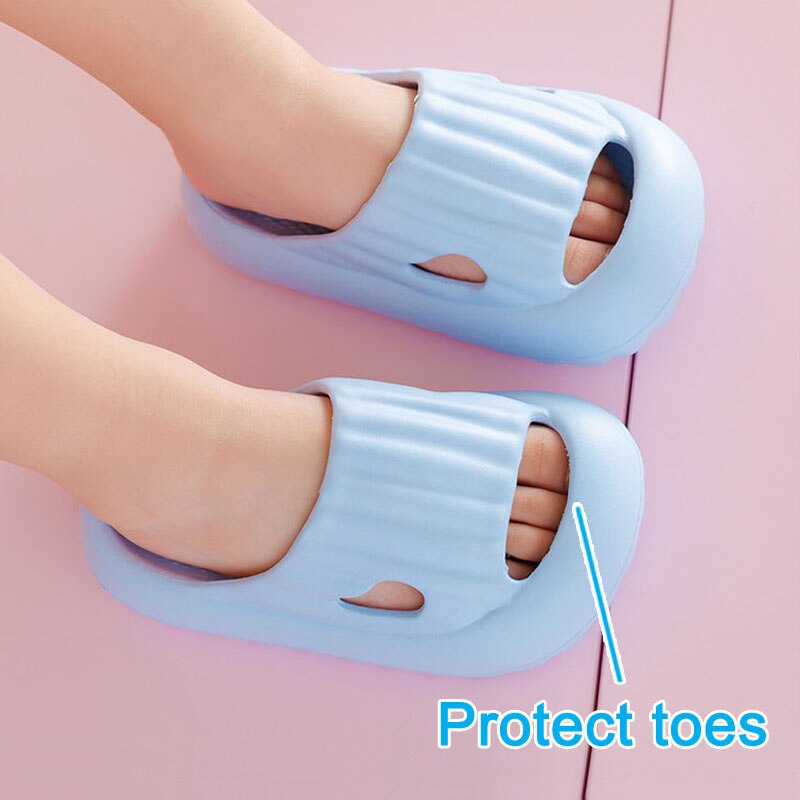 Baby anti-slip first steps slippers, breathable material, comfortable and secure toddler sandals
