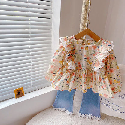 Stylish girls' floral summer dress, a cute and practical kids clothing option