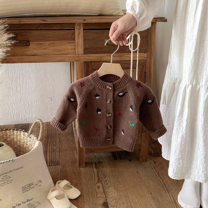 Comfortable and warm girls' cartoon sweater made of wool and mohair blend for kids