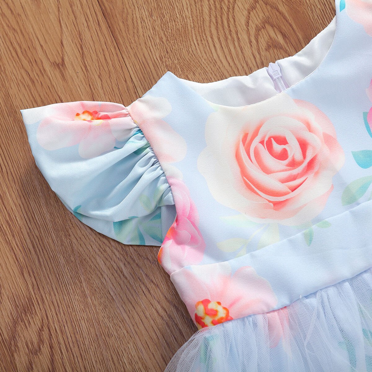 Elegant girls' floral pleated lace dress, a festive baby girl outfit for special events.