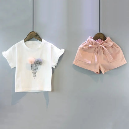 Girls' summer two-piece play set: beige short sleeve top and matching polka dot shorts, comfortable cotton