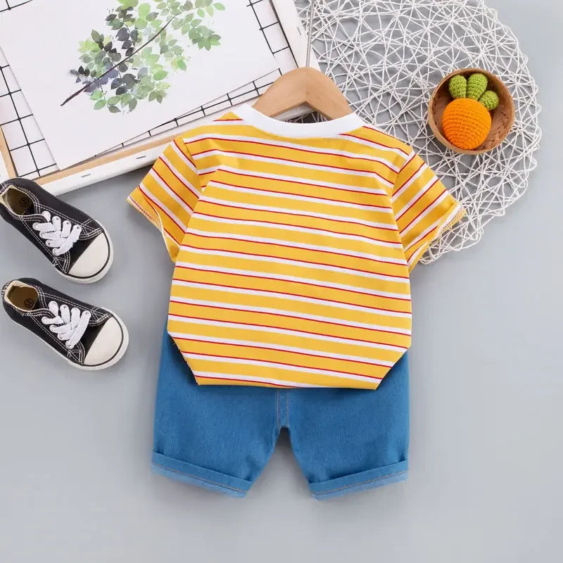 Giraffe print toddler girl's summer outfit, soft cotton playwear set
