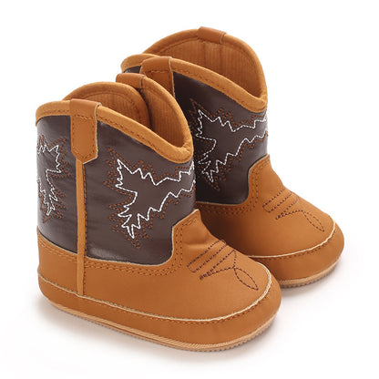 Toddler girls' fringe cowboy boots in a classic ivory, versatile western fashion for kids.