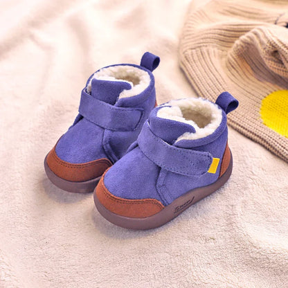 Detail of the stitching and material on a durable kids' winter boot, ensuring long-lasting wear