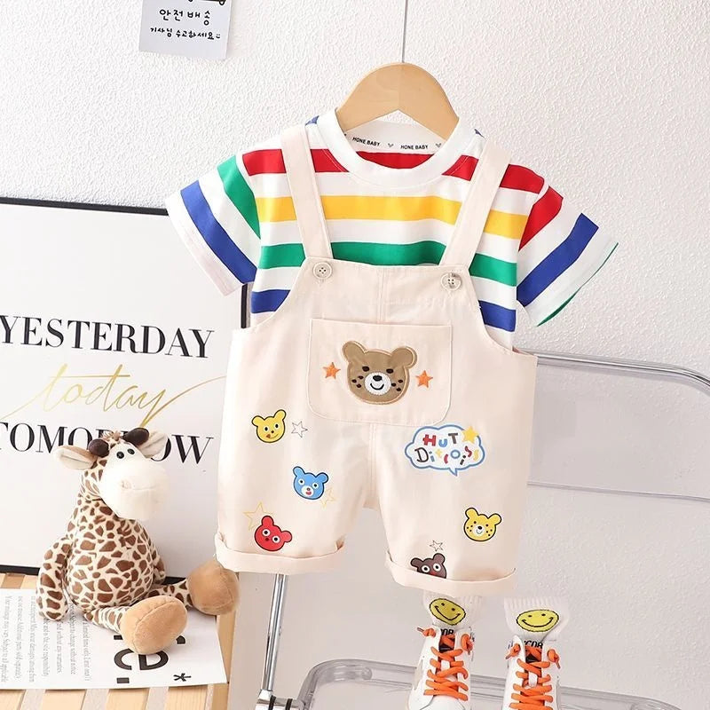Baby fashion: striped overalls and plain t-shirt combo, ideal for summer outfits.