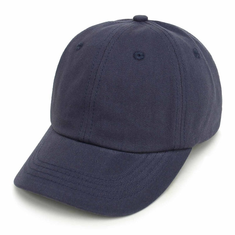 Detailed view of the strap and buckle on a kids' cotton baseball cap, adjustable fit