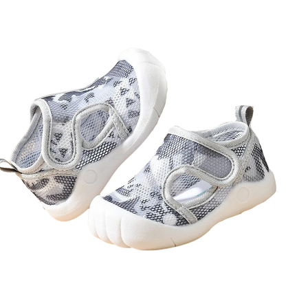 Side view of kid's water shoes, quick-dry design with protective toe cap for active toddlers
