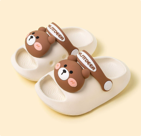 Toddler's anti-slip beach sandals, side view polka dots 11