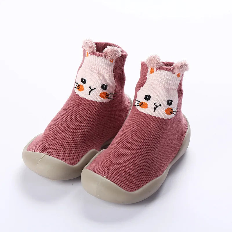 Comfortable toddler walking shoes, soft knitted fabric and anti-slip sole, great for both genders.