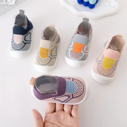 Toddler soft sole leisure shoes, ideal for spring and fall, featuring elastic band for easy wear.