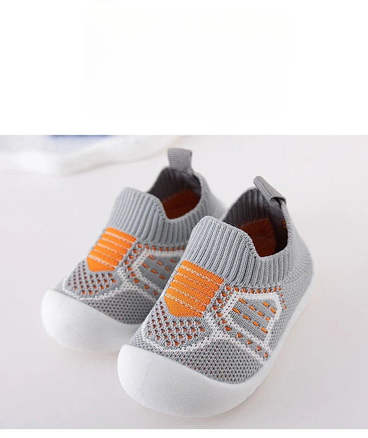 Toddler spring shoes with elastic band, soft sole for maximum comfort, a must-have baby accessory.