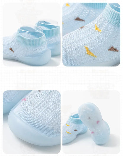 Toddler soft sole walking shoes, non-slip, breathable fabric, ideal for indoor play and first steps.