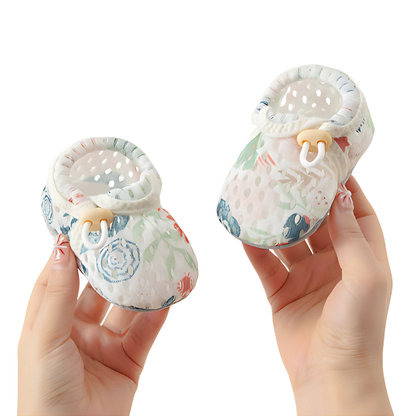 Toddler wearing blue ultra-light breathable summer shoes, perfect for kids fashion