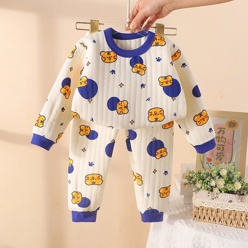 Kids long sleeve and pants cotton sleepwear set, ideal for warm children's fashion