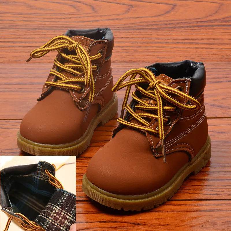 Children's warm winter boots, unisex style, excellent for snowy conditions
