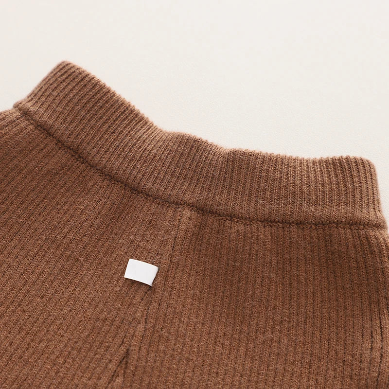 Kids winter outfit: knit bear sweater and warm trousers for toddlers, ideal for warmth