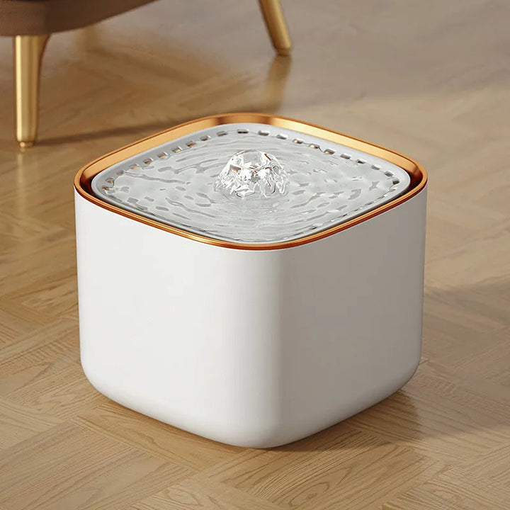 USB-powered, ultra-quiet pet water fountain, automatic waterer for cats & dogs, ensures fresh filtered hydration.