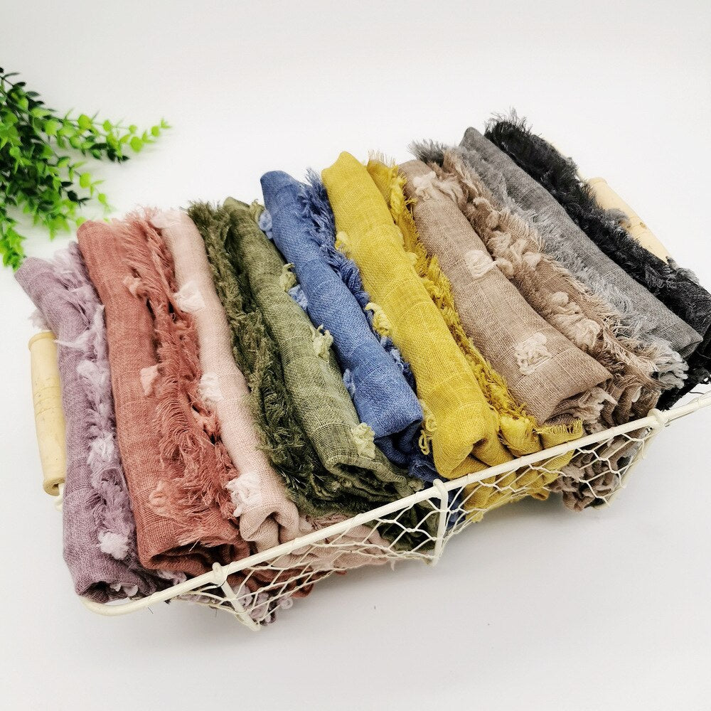 On-the-go cozy: multi-use infant swaddle blanket, soft cotton, perfect as car seat or stroller cover.