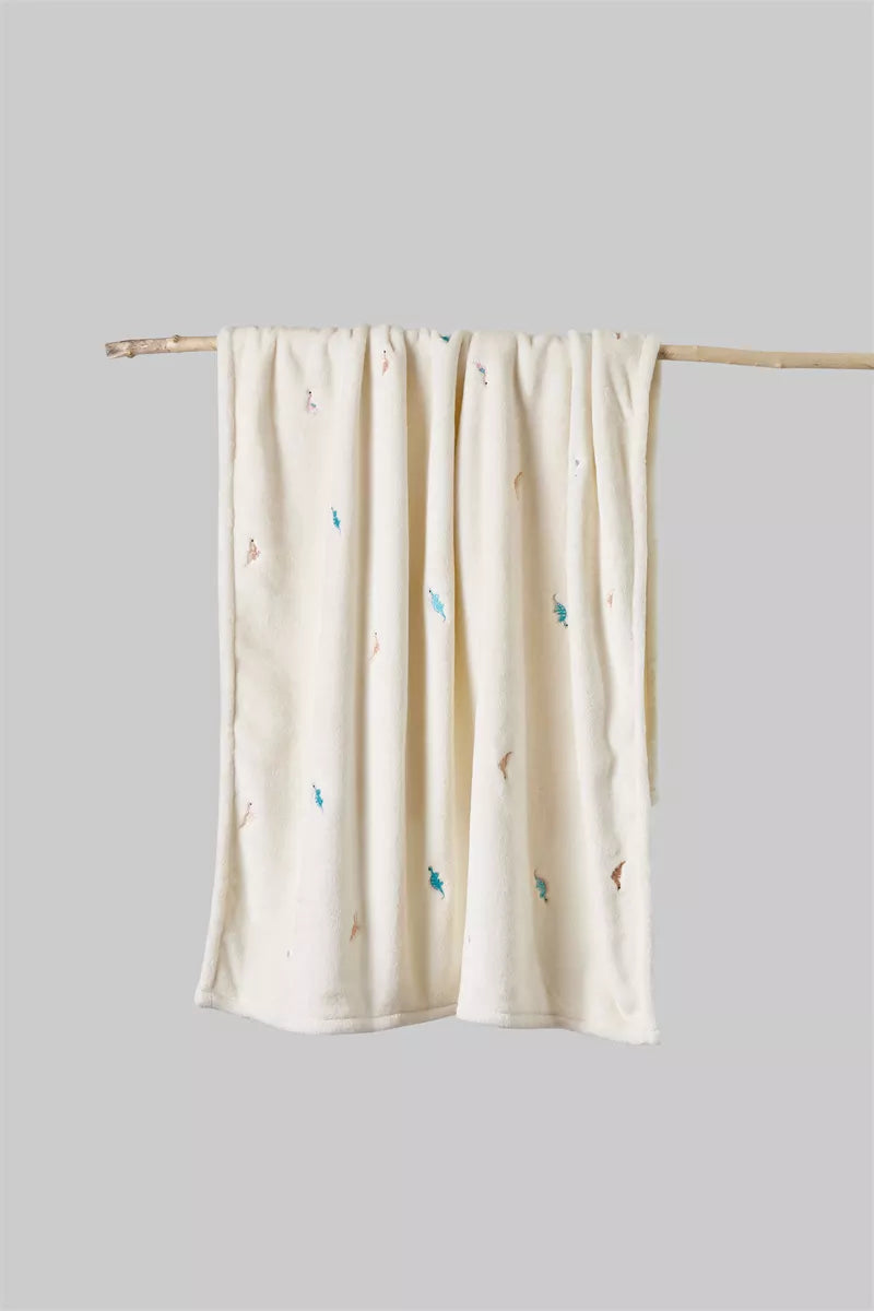 Softest infant fleece blanket, a cozy layer for winter. Ideal for nursing & feeding.