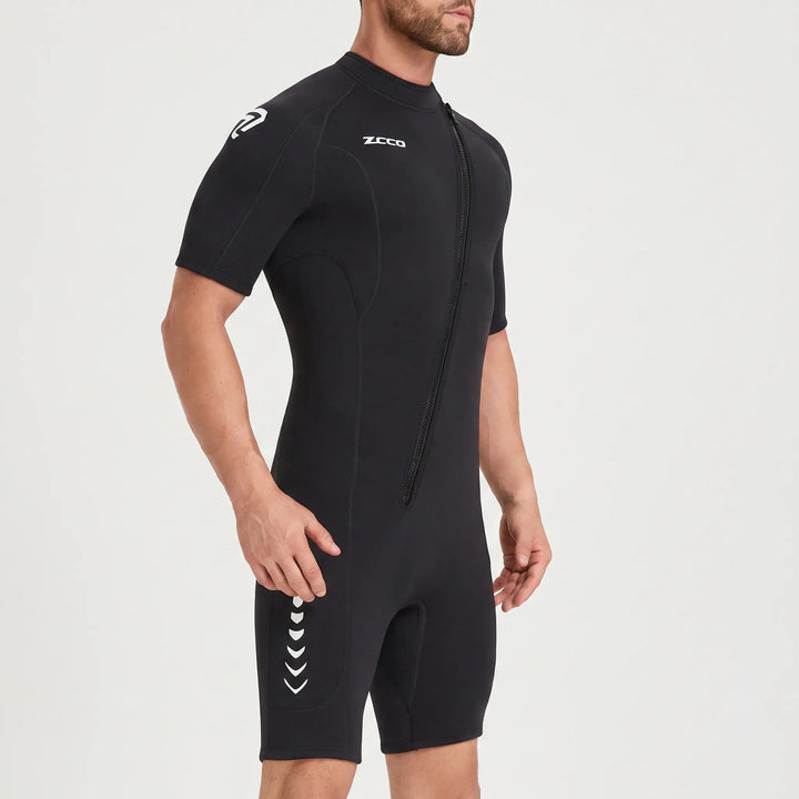 Athletic unisex 3mm shorty wetsuit with easy front zip, ideal for comfortable swimming, surfing & diving.