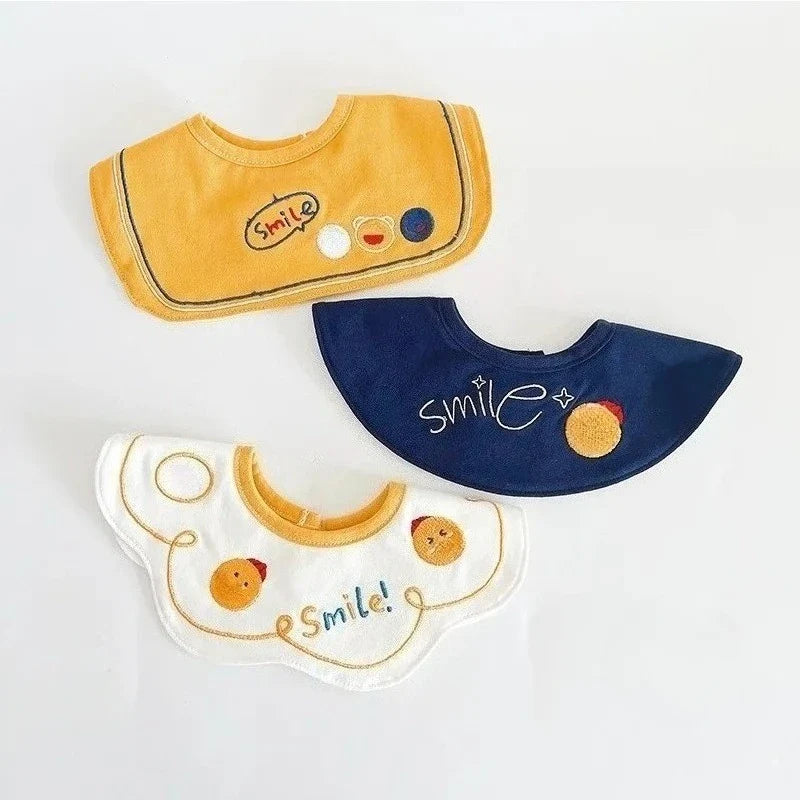 Unisex Korean cotton baby bibs, flower embroidered, easy-to-clean and waterproof.