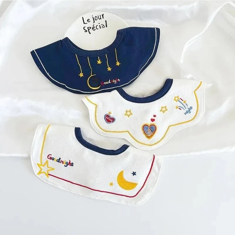 Toddler essentials: Soft cotton bibs, unisex flower collar, 3-pack for daily use.