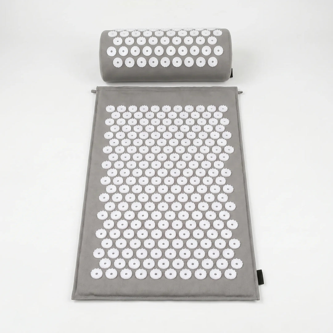 Ergonomic acupressure massage mat for back pain, muscle relaxation, & improved blood circulation.