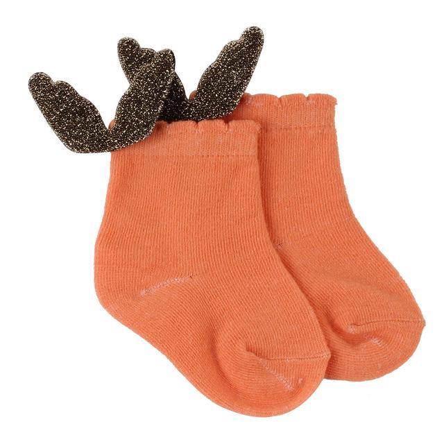 Combed cotton infant anti-slip socks with grey angel wings, promoting safe walking
