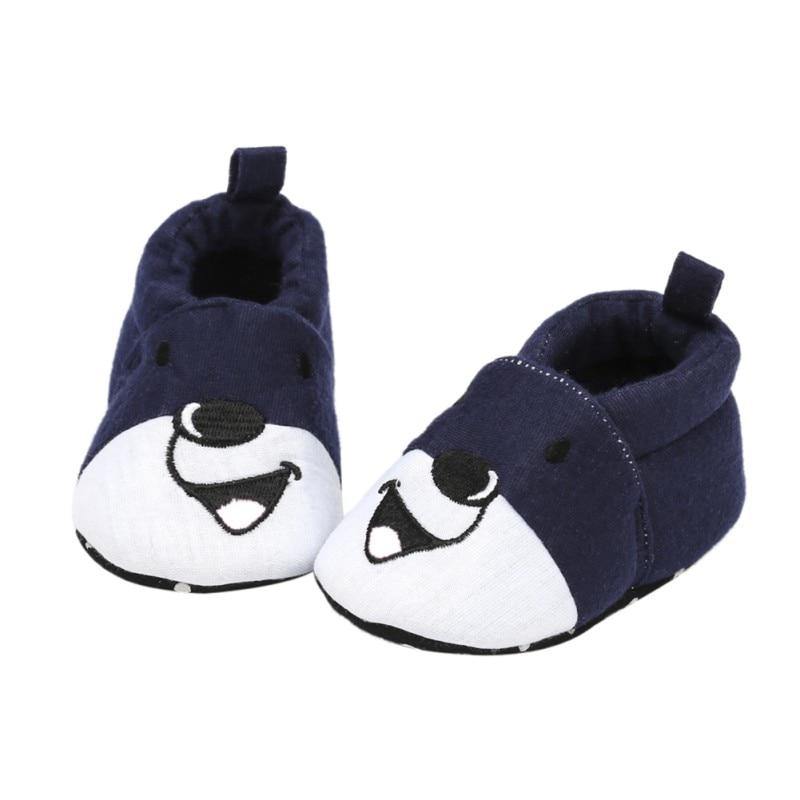 Breathable anti-slip cotton shoes with an adorable bear cub face for babies.
