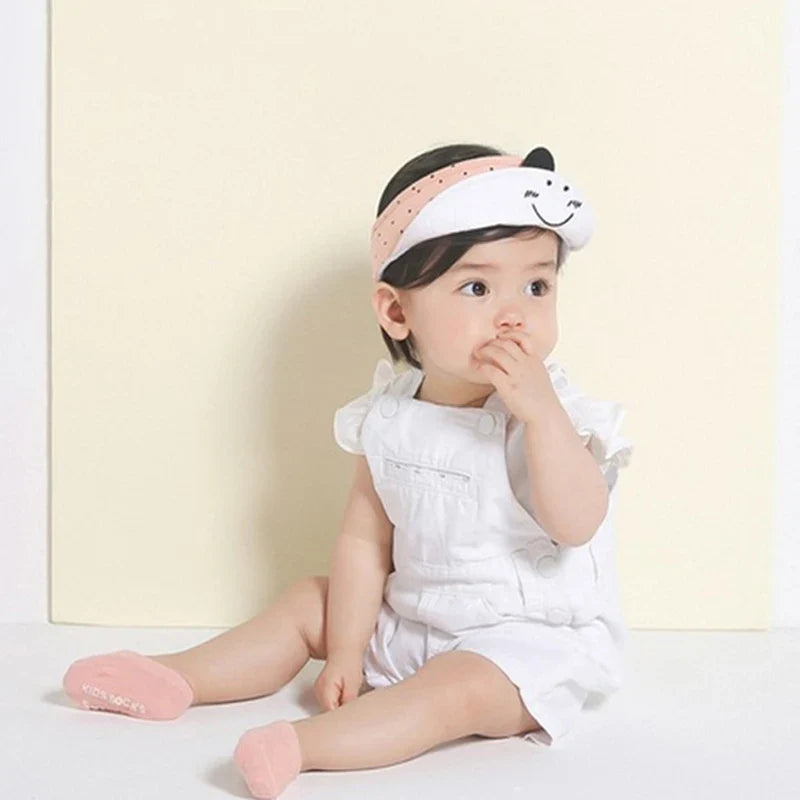Stylish anti-slip floor socks for toddlers, featuring a ribbed cuff for a secure fit