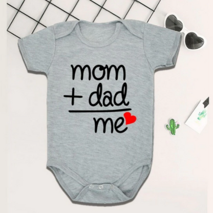 Soft infant apparel bodysuit, unisex, featuring a charming animal print for babies 0-3 months, perfect for gifting.