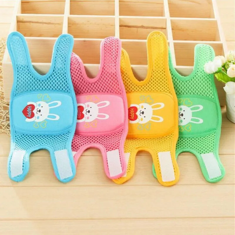 Pair of unisex baby leg warmers, black, for crawling aid and knee protection