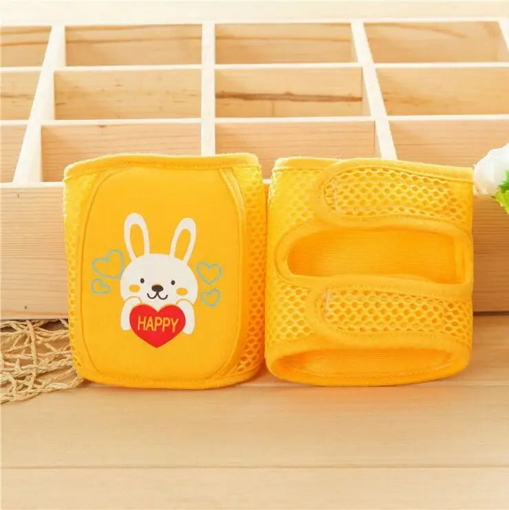 Close-up of breathable fabric on baby knee protectors, maximum comfort for infants