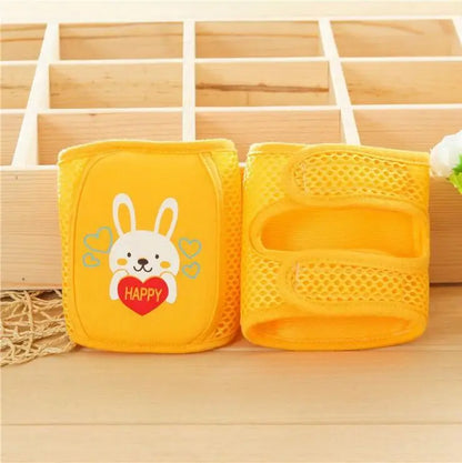 Close-up of breathable fabric on baby knee protectors, maximum comfort for infants