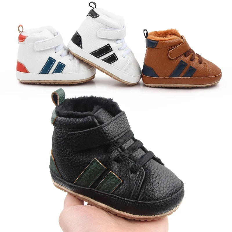 Unisex first walker ankle boots in white, hook-loop closure for easy wear, baby shoes